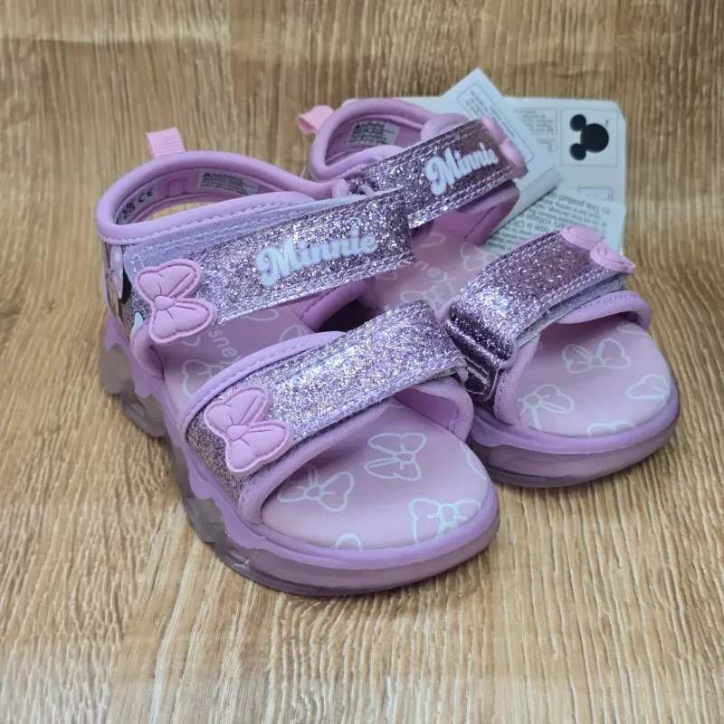 Sandalias estilo prácticas de Minnie Mouse