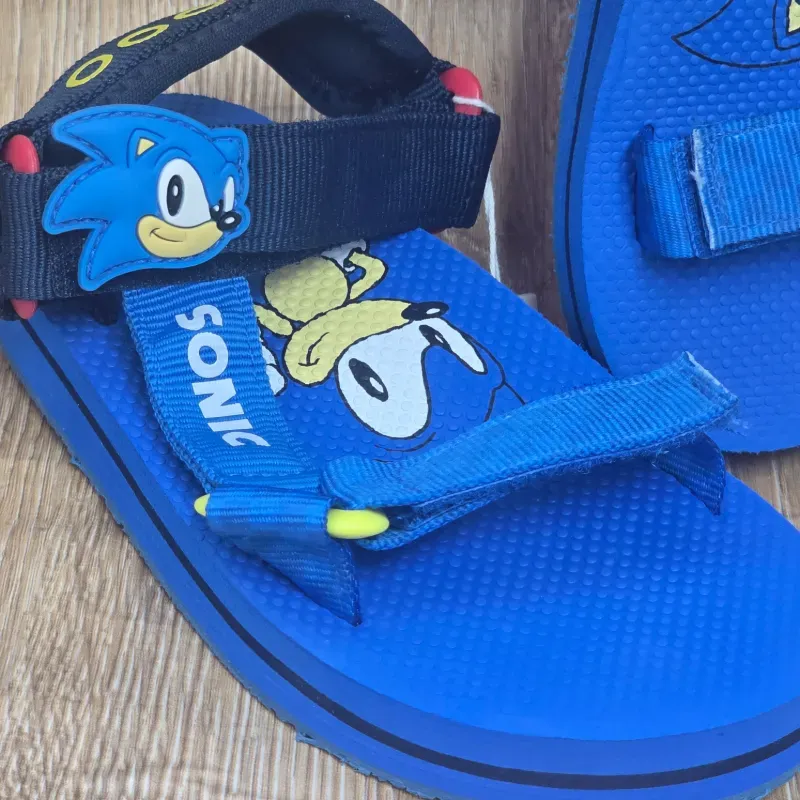 Sandalias estilo practicas de Sonic azules