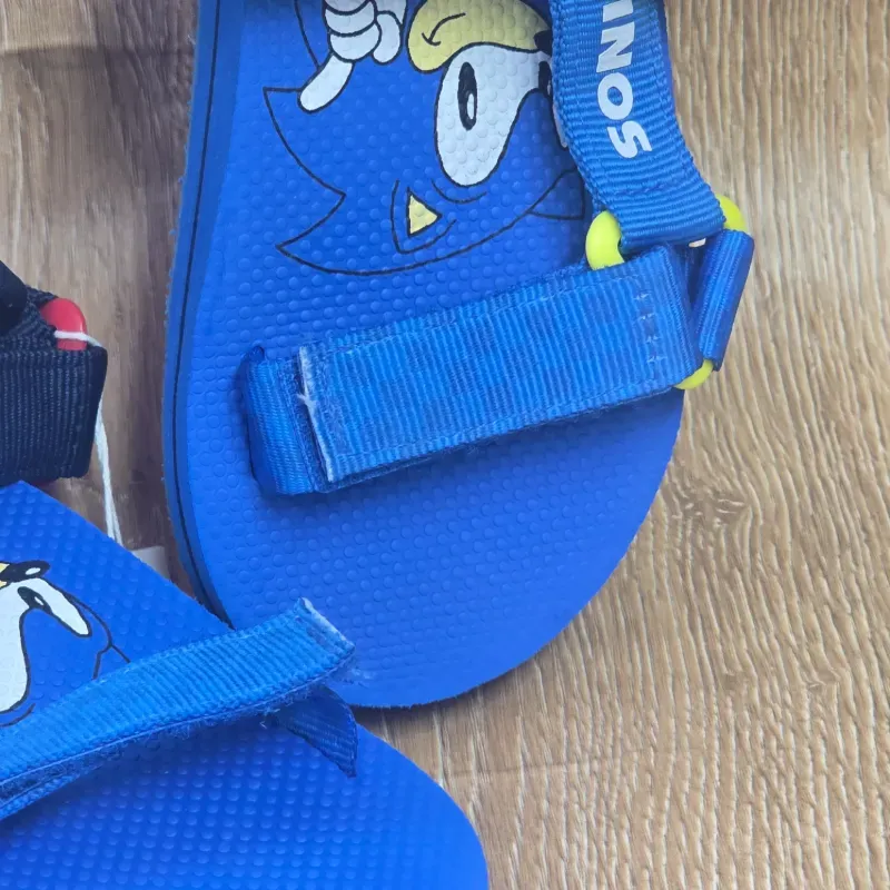 Sandalias estilo practicas de Sonic azules