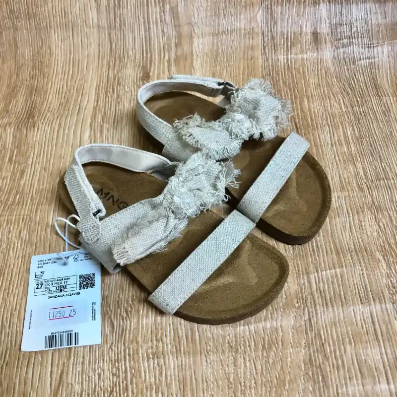 Sandalias Mango color beige