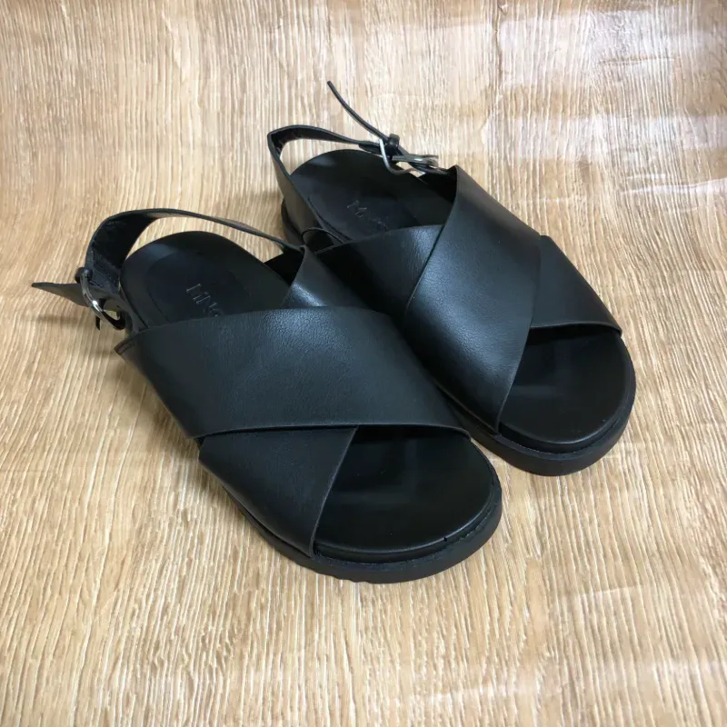 Sandalias Mango color negro 