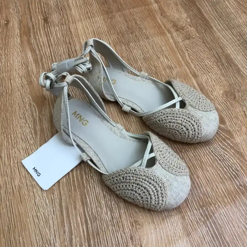 Sandalias Mango con crochet 