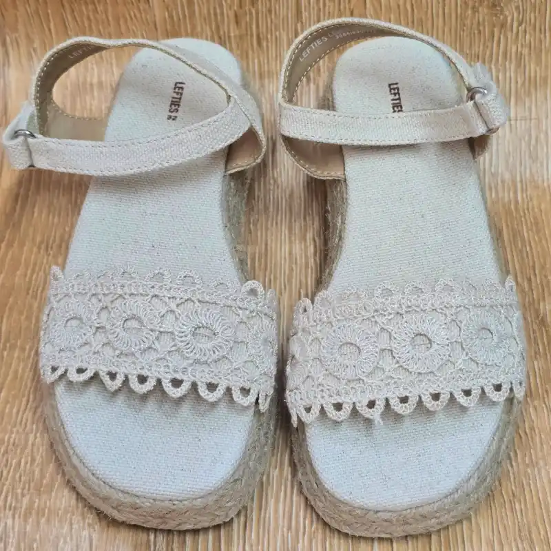 Sandalias Plataforma Beige Encaje