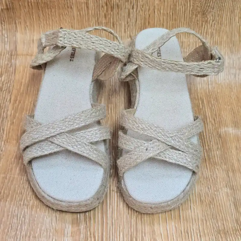 Sandalias Plataforma Beige Yute