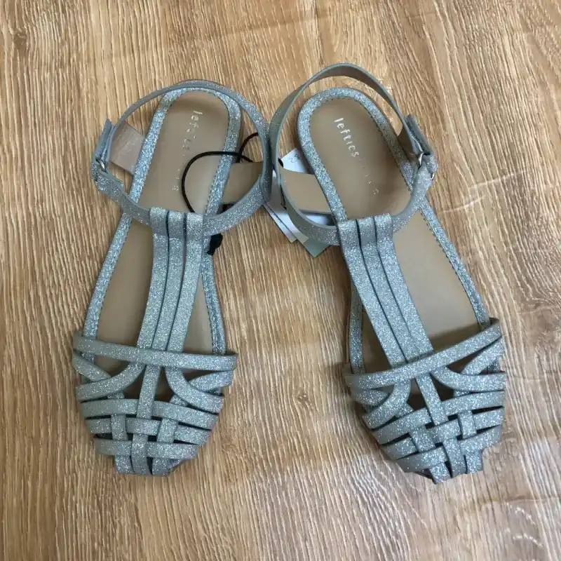 Sandalias plateadas 