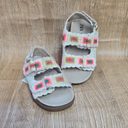 Sandalias Prácticas con diseño floreado