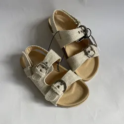 Sandalias prácticas 