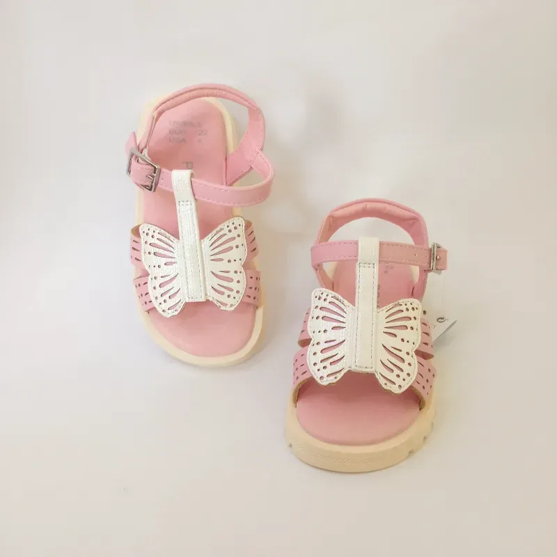 Sandalias rosadas con mariposas 