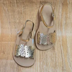 Sandalias troquelada Doradas