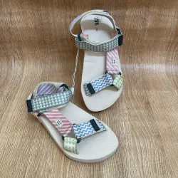 Sandalias Zara de colores