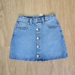 Saya de Mezclilla Clara con Botones Delanteros