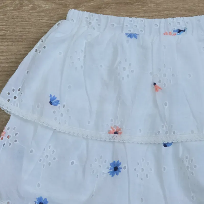 Saya de Vuelo con Flores de colores