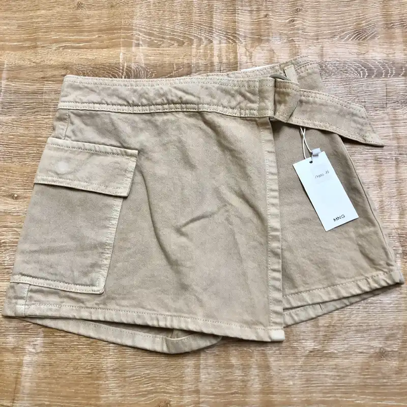 Saya-short Mango color beige 