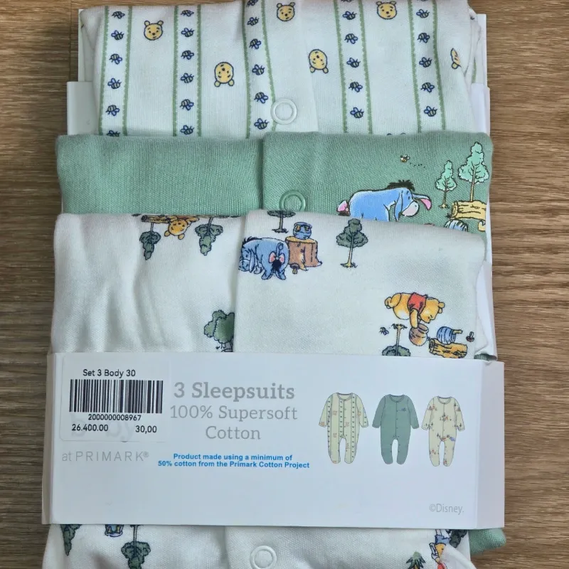 Set 3 Enterizos Winnie Pooh Verde y Blanco.