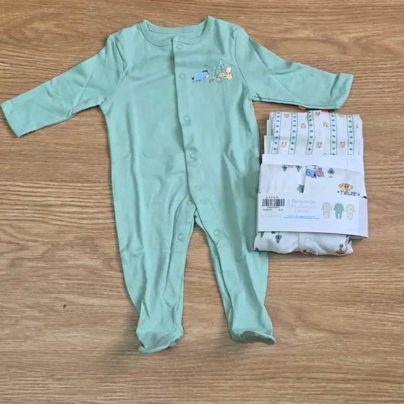 Set 3 Enterizos Winnie Pooh Verde y Blanco.