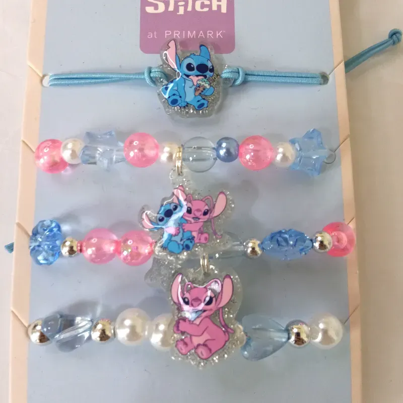 Set de 4 pulseras de Stitch 