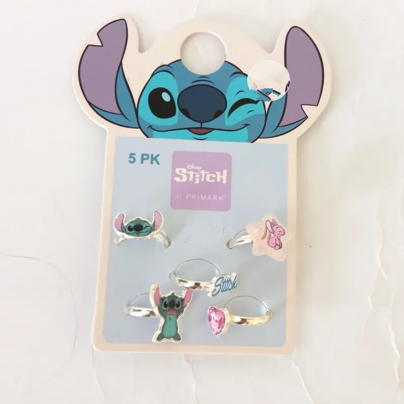 Set de 5 anillos de Stitch 