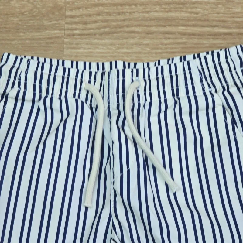 Short beige de rayas