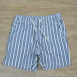 Short beige de rayas