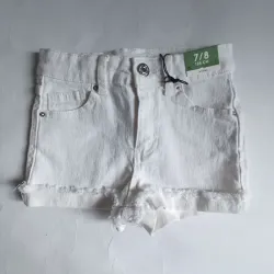 Short blanco de mezclilla