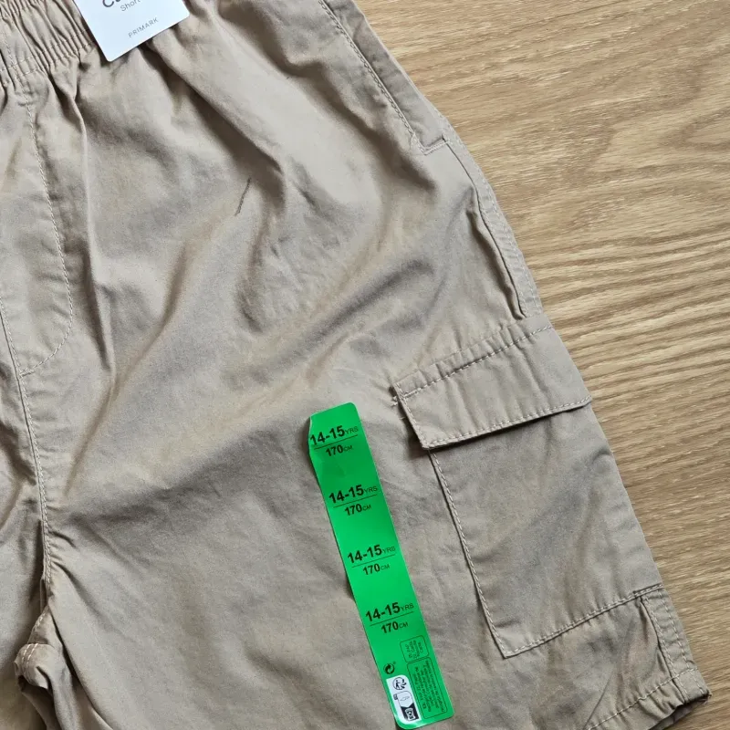 Short Cargo color beich