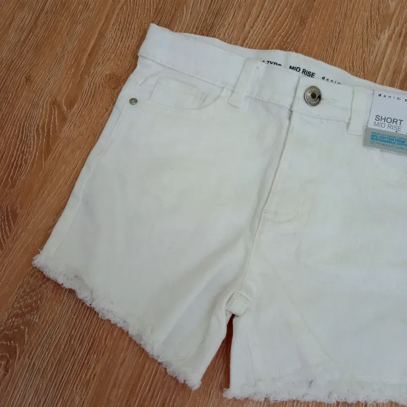 Short color blanco 