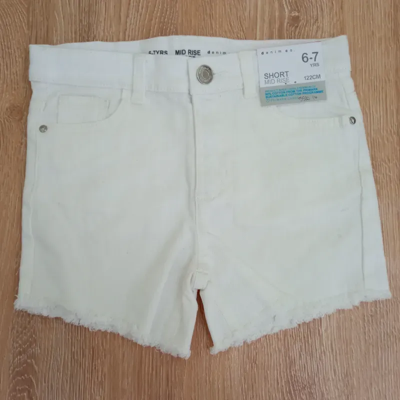 Short color blanco 