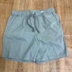 Short color gris 