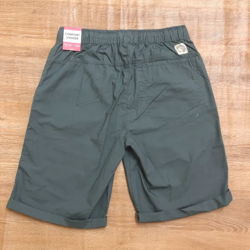 Short color gris oscuro