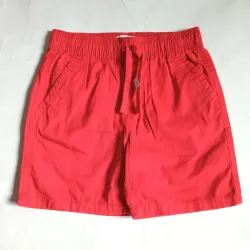 Short color rojo 
