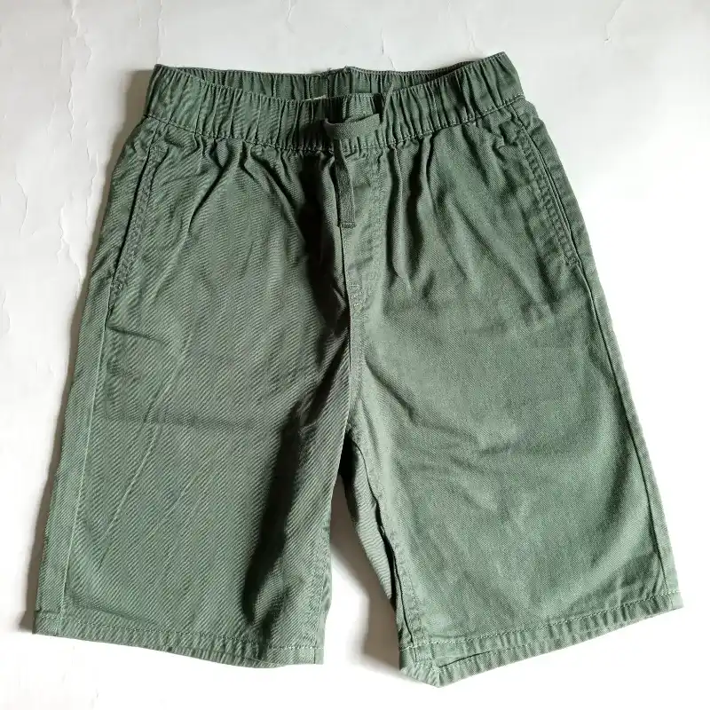 Short color verde