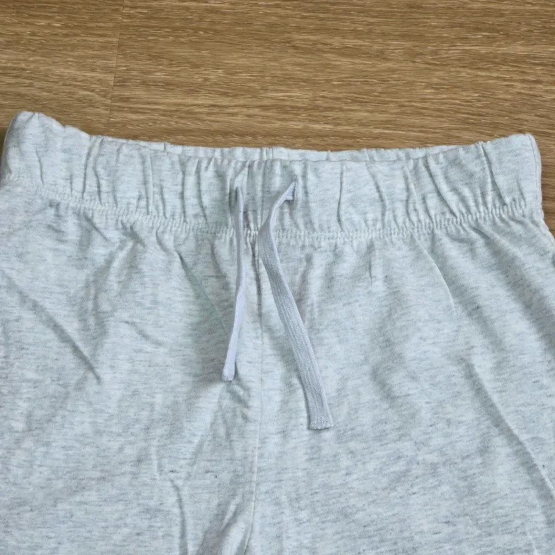 Short con cordón Gris