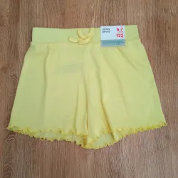 Short de canalé color amarillo 