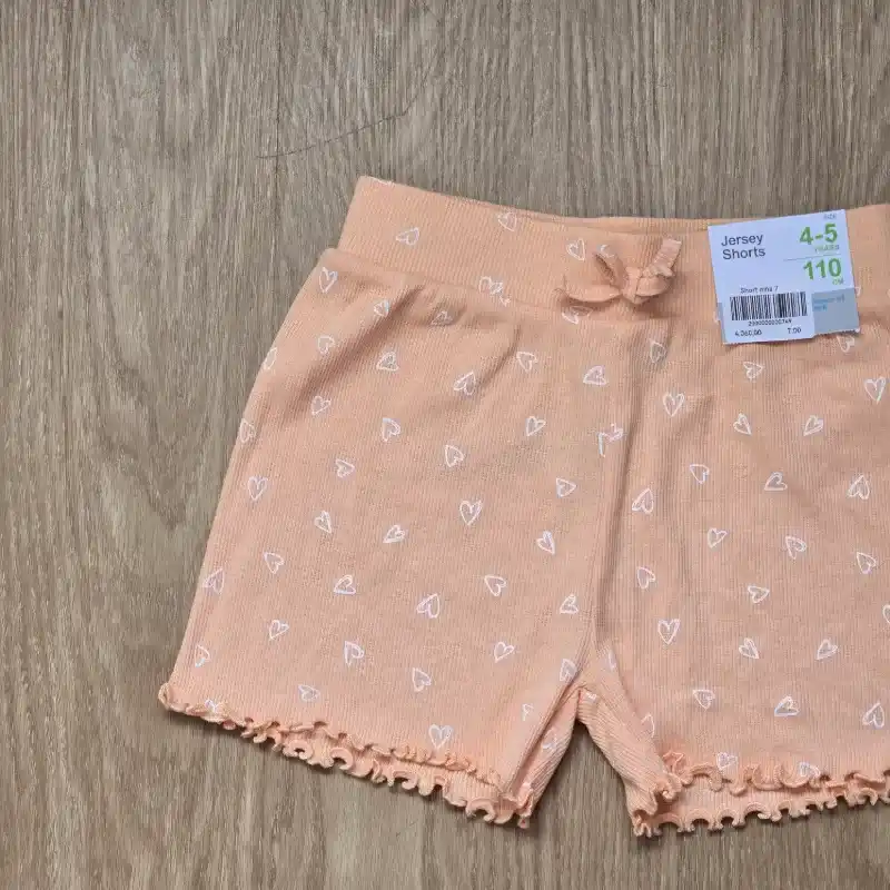 Short de Canalé color naranja con corazones