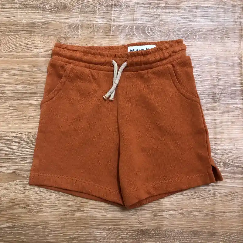 Short de felpa color marrón 