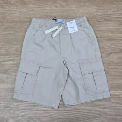 Short de mezclilla con bolsillos color beich
