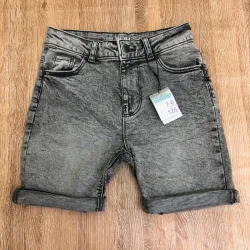 Short de mezclilla gris 