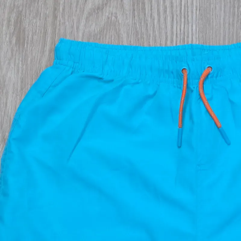 Short de Nailon color Verde