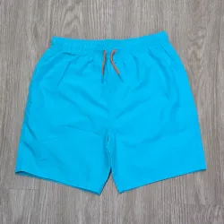 Short de Nailon color Verde