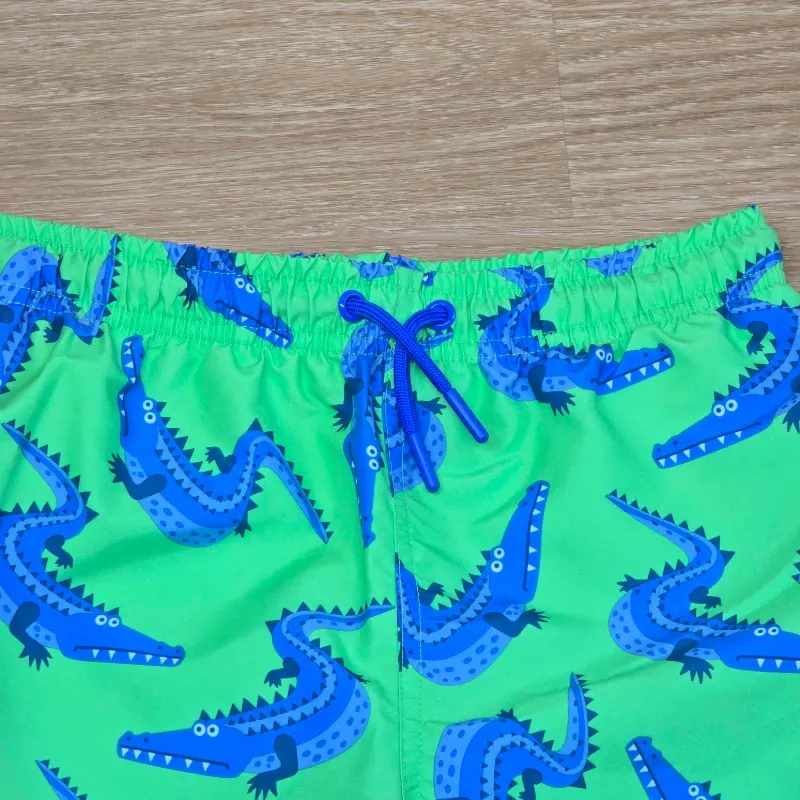 Short de Nailon verde de cocodrilos