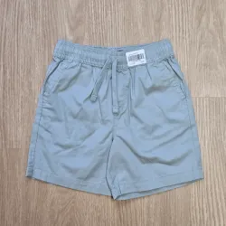 Short de tela color claro