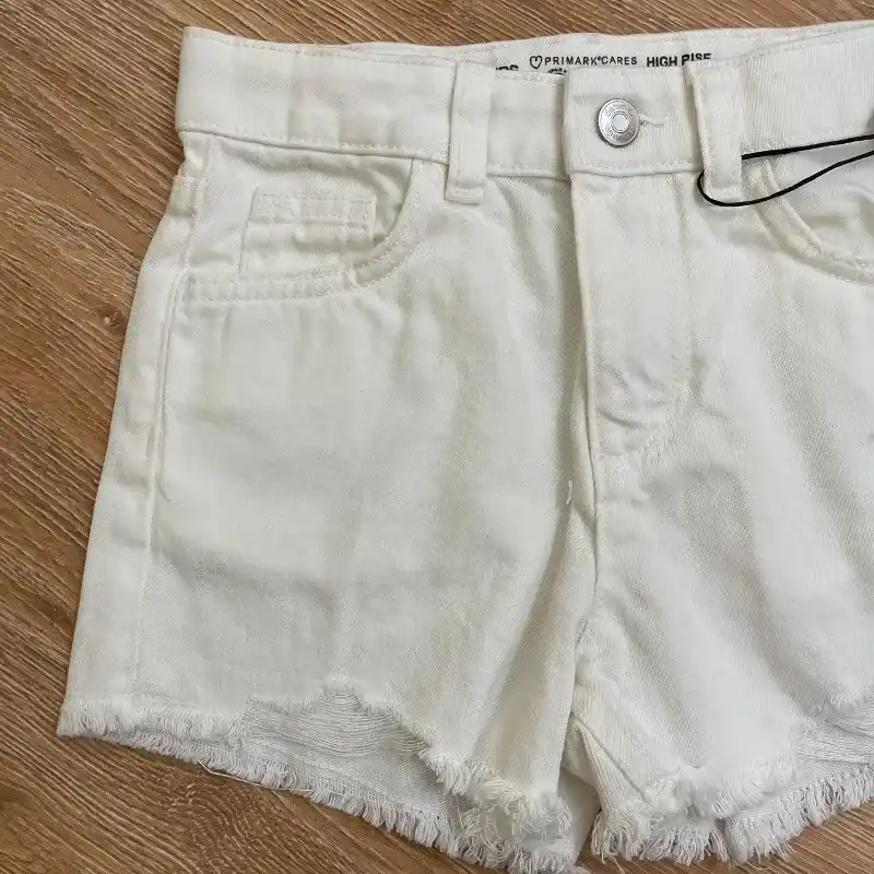 Short de tiro alto color blanco