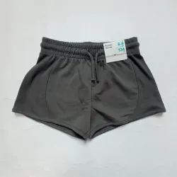 Short deportivo color gris oscuro