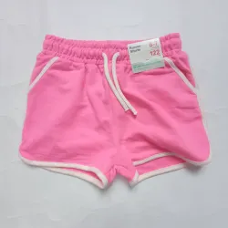 Short deportivo color rosado