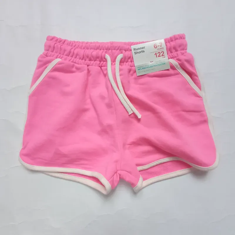 Short deportivo color rosado