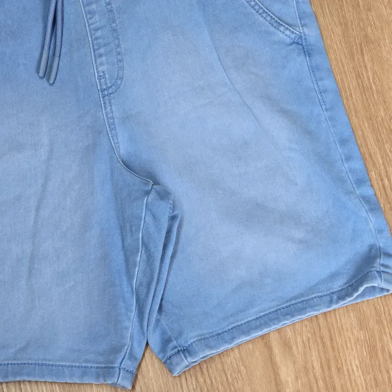 Short Estilo mezclilla Clara