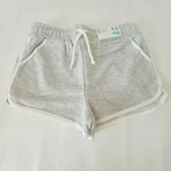 Short gris con cordón 