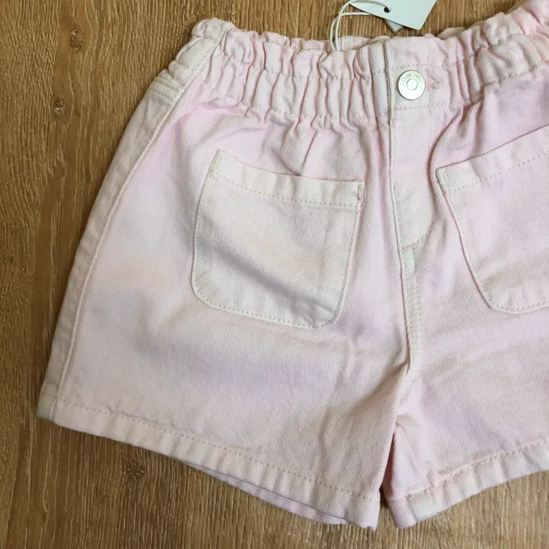 Short Mango color rosado 