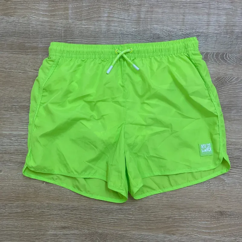 Short playero color verde