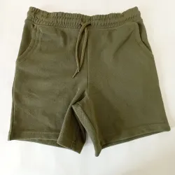 Short verde con cordón 